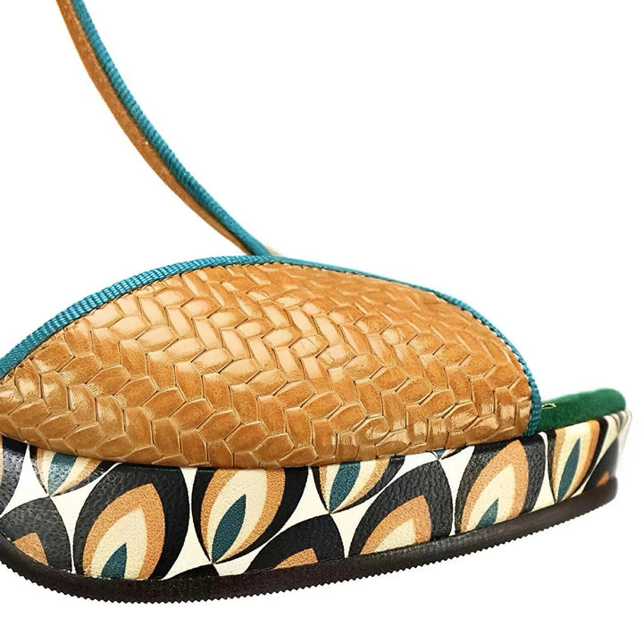 Jessenia Platform Sandals